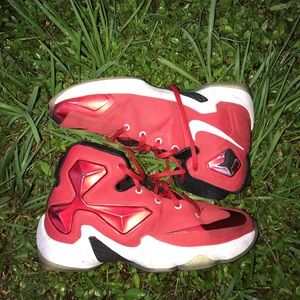Lebron 13